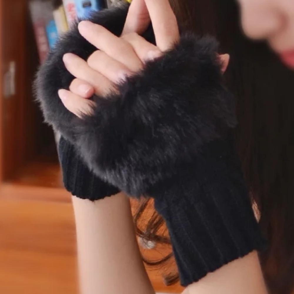Black Faux Fur Knit Fingerless Gloves
